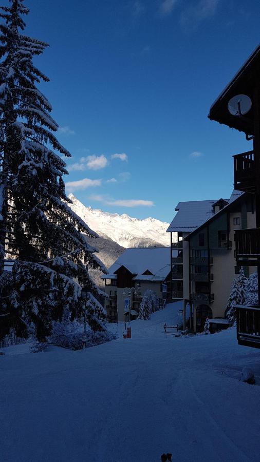 Appartement Le Pic Blanc Oz Exterior foto